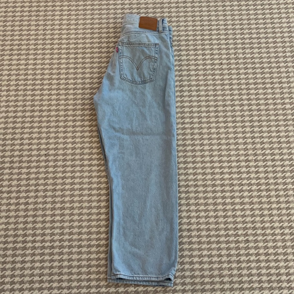 Levi’s Ribcage Straight Light Wash Gem